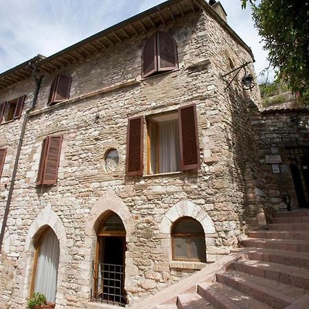 Hotel La Fortezza Asís Exterior foto