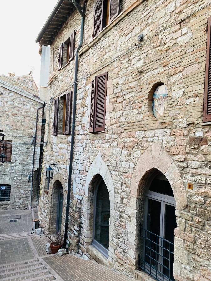 Hotel La Fortezza Asís Exterior foto