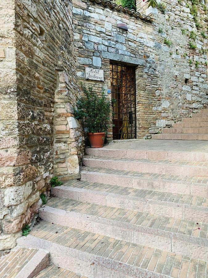 Hotel La Fortezza Asís Exterior foto