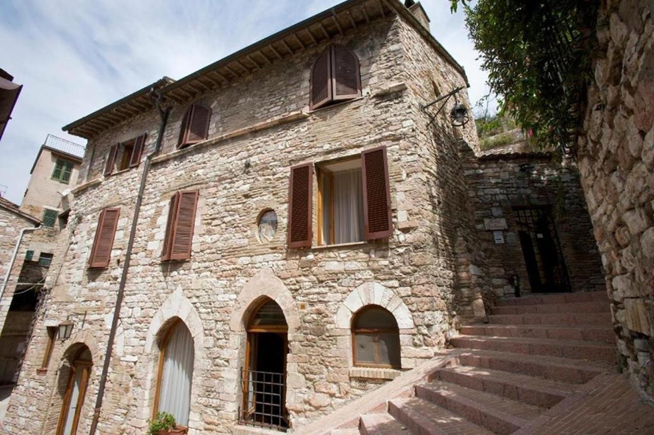Hotel La Fortezza Asís Exterior foto